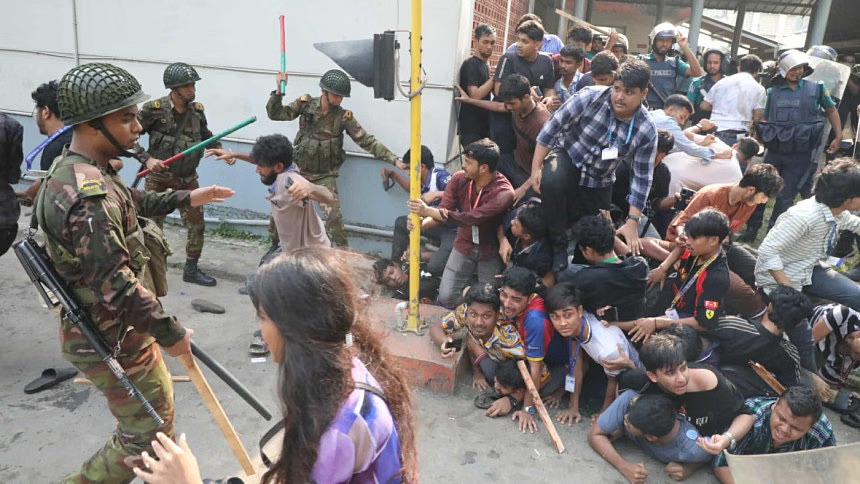 बांग्लादेश छात्र प्रदर्शन ढाका