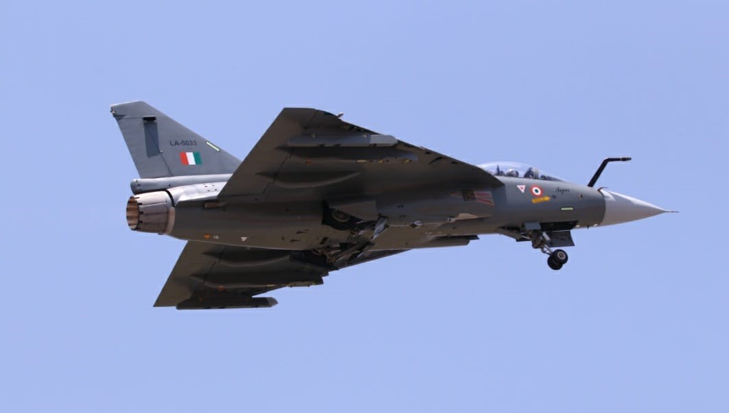 HAL तेजस फाइटर जेट