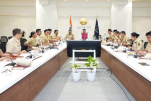 गरुड़ दृष्टि सोशल मीडिया मॉनिटरिंग