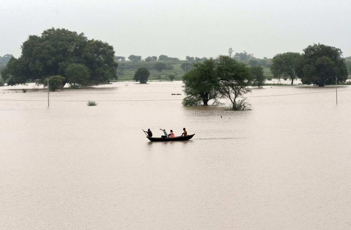 हथिनीकुंड बैराज के गेट खोले गए