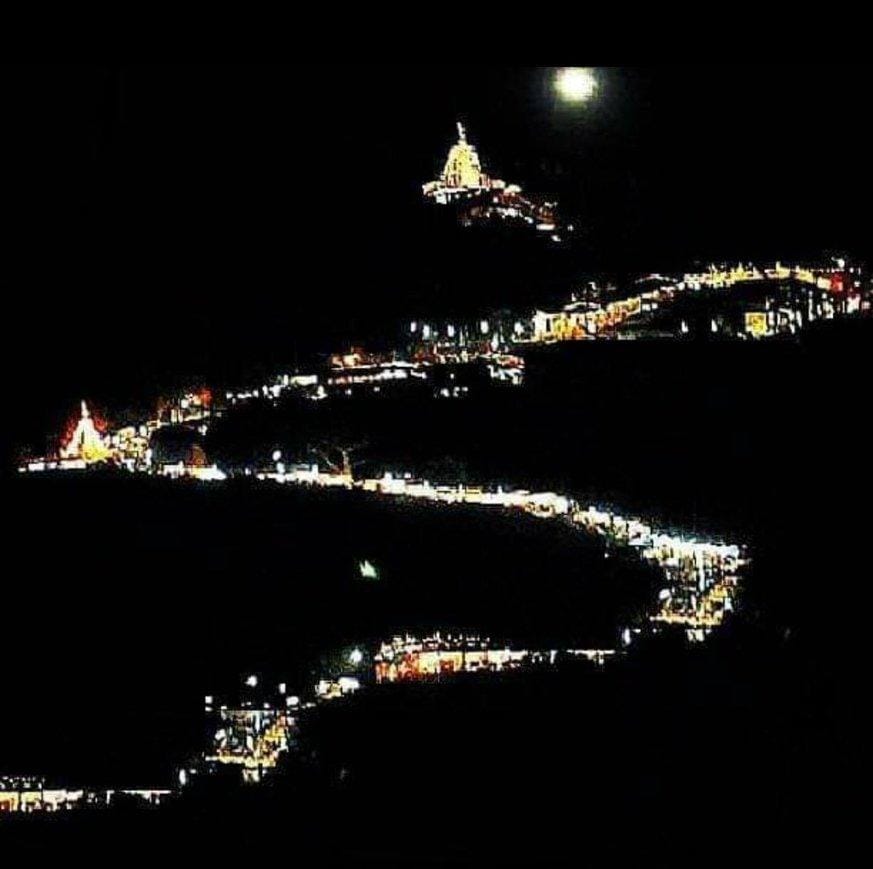 माँ बम्लेश्वरी नि:शुल्क बस सेवा