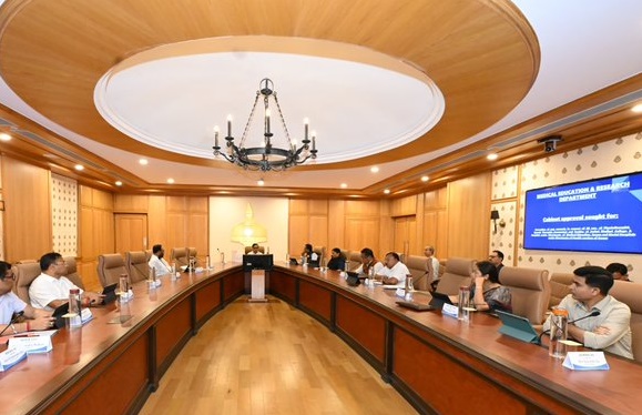 असम में अवैध प्रवासियों पर कार्रवाई