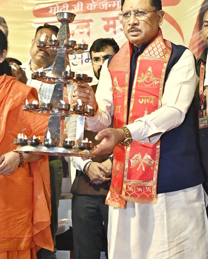 खारुन मईया भव्य महाआरती