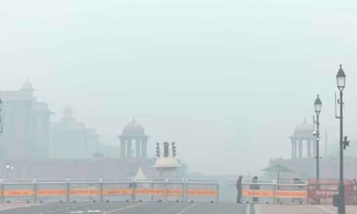 Delhi's pollution levels rise after Diwali
