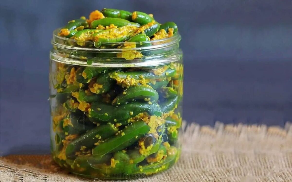 Keeping pickles in plastic can be harmful for your health