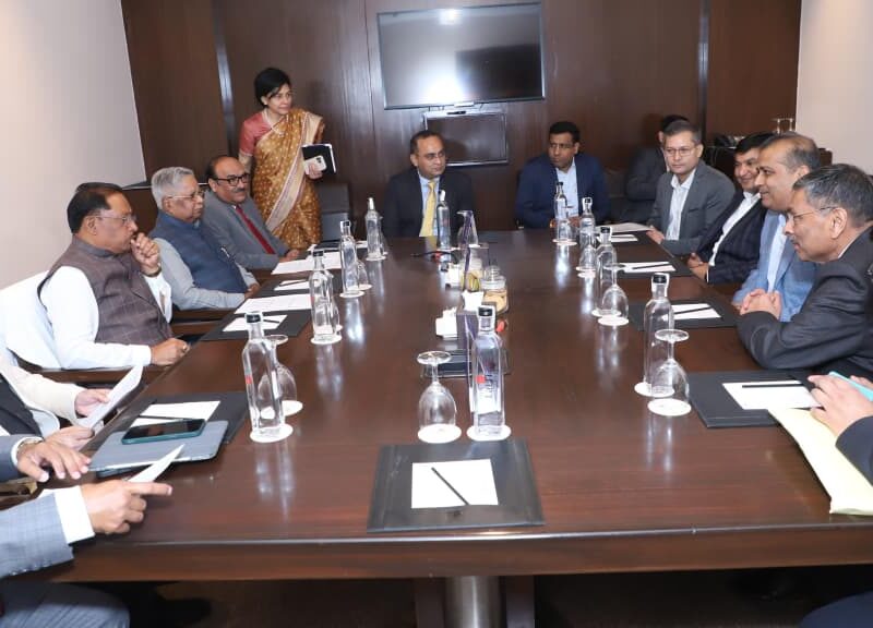 APL Apollo Industries