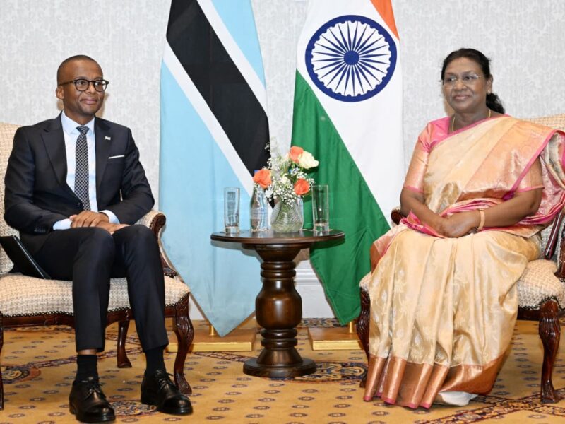 Botswana gifts eight cheetahs to India