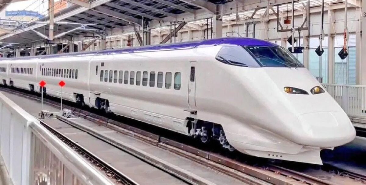 Mumbai-Ahmedabad train journey