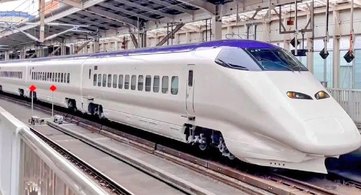 Mumbai-Ahmedabad train journey