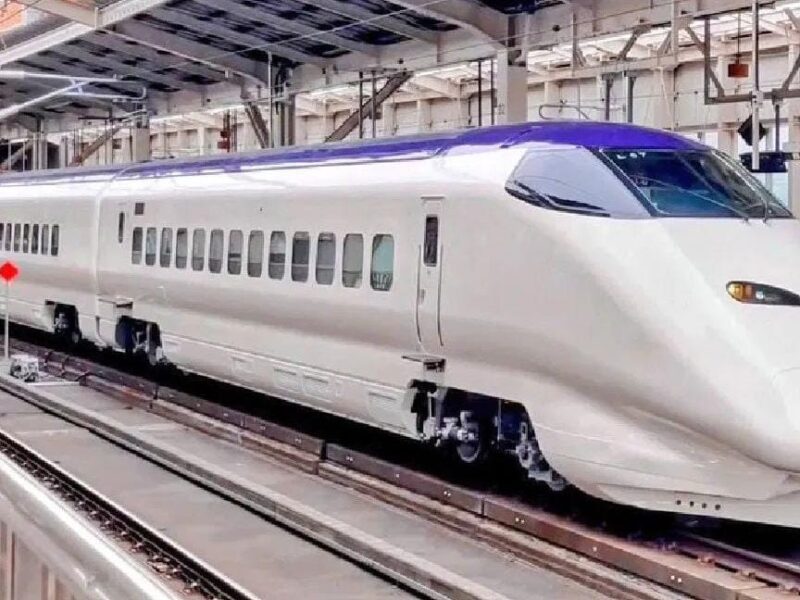 Mumbai-Ahmedabad train journey