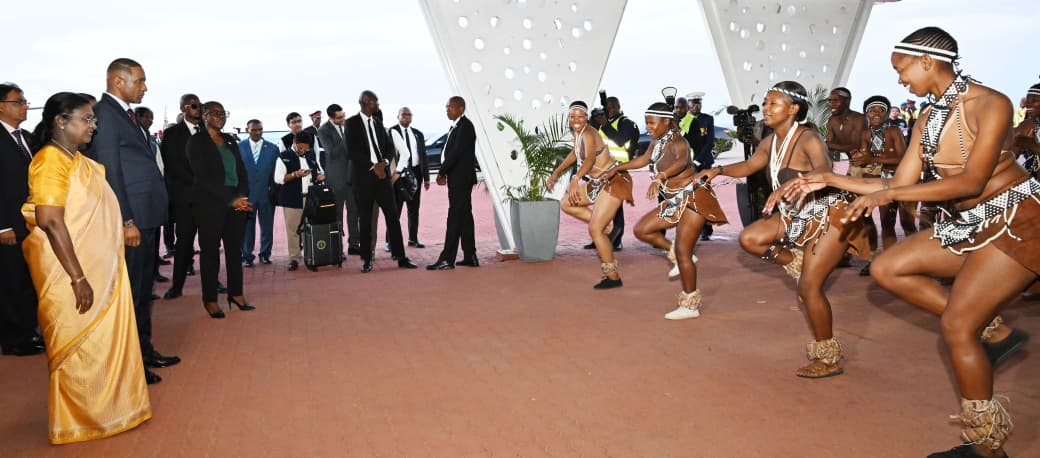 President attends Angola