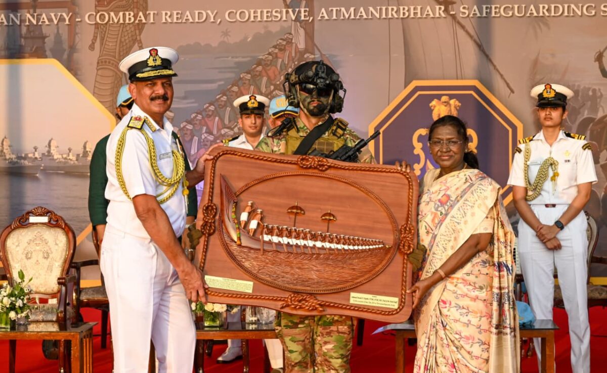 नौसेना दिवस शक्ति प्रदर्शन