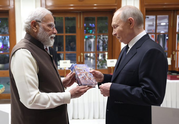 PM Modi Gifts Russian