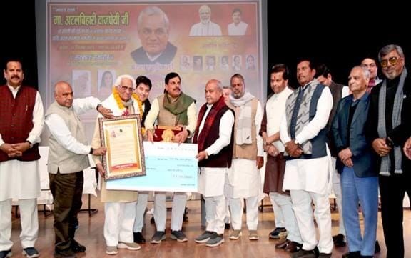 अटल जी योगदान राष्ट्र निर्माण