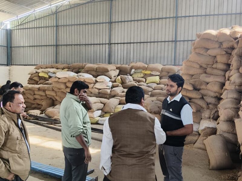 राइस मिल धान जब्ती