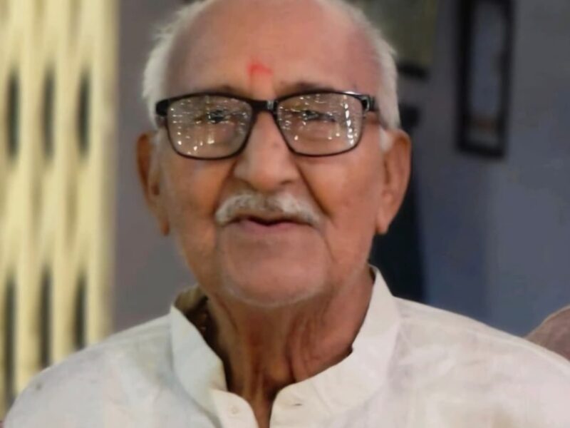 Dr. Sukhnandan Singh Thakur