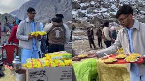 Maggi seller in mountains