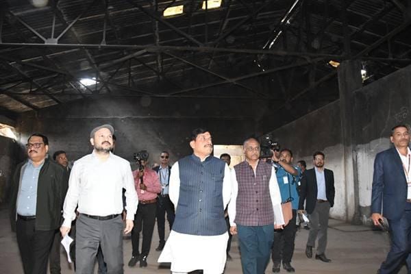 Union Carbide factory