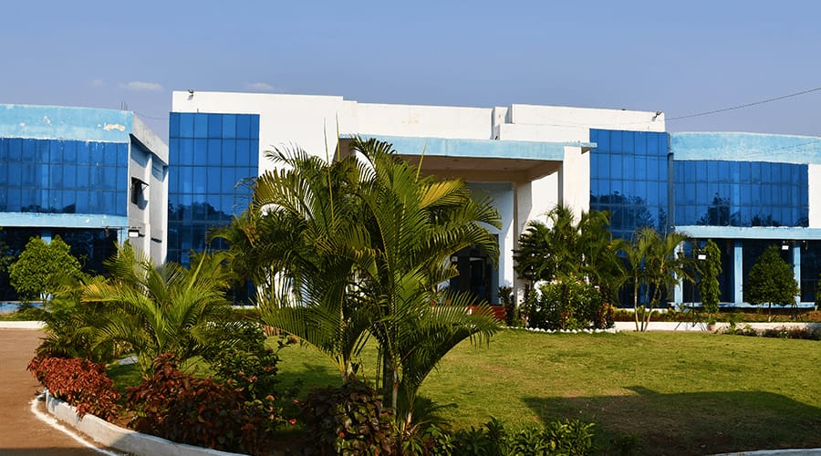 three-year degree course in Hotel Management Institute