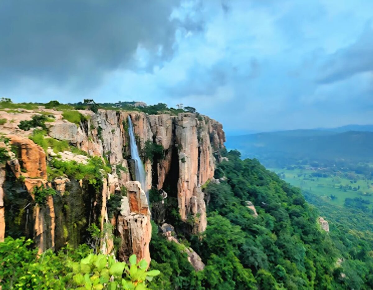 Trekking, waterfalls and historical heritage