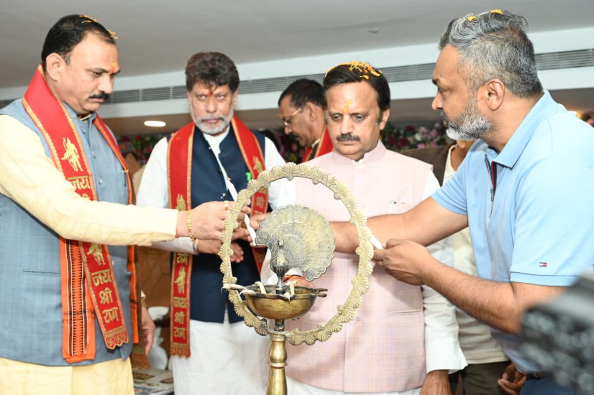 rewa raipur hawai seva