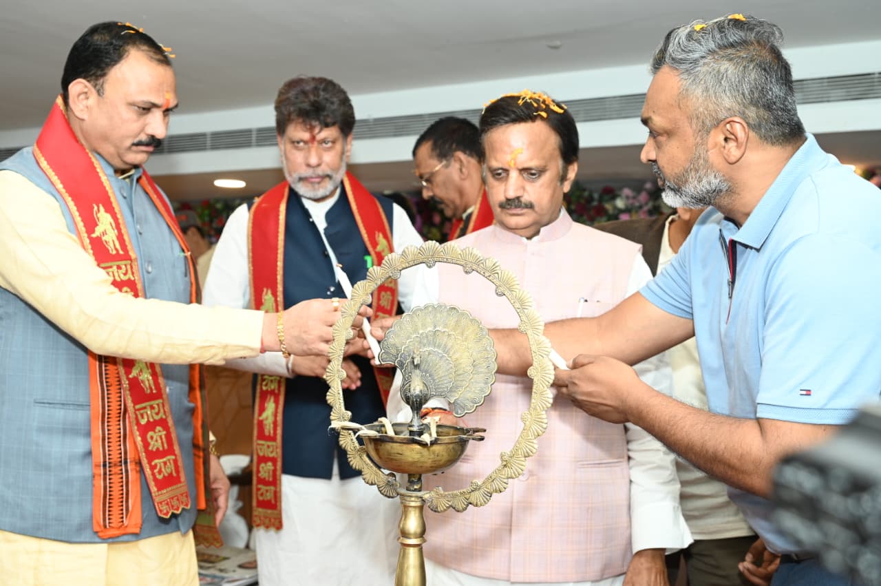 rewa raipur hawai seva