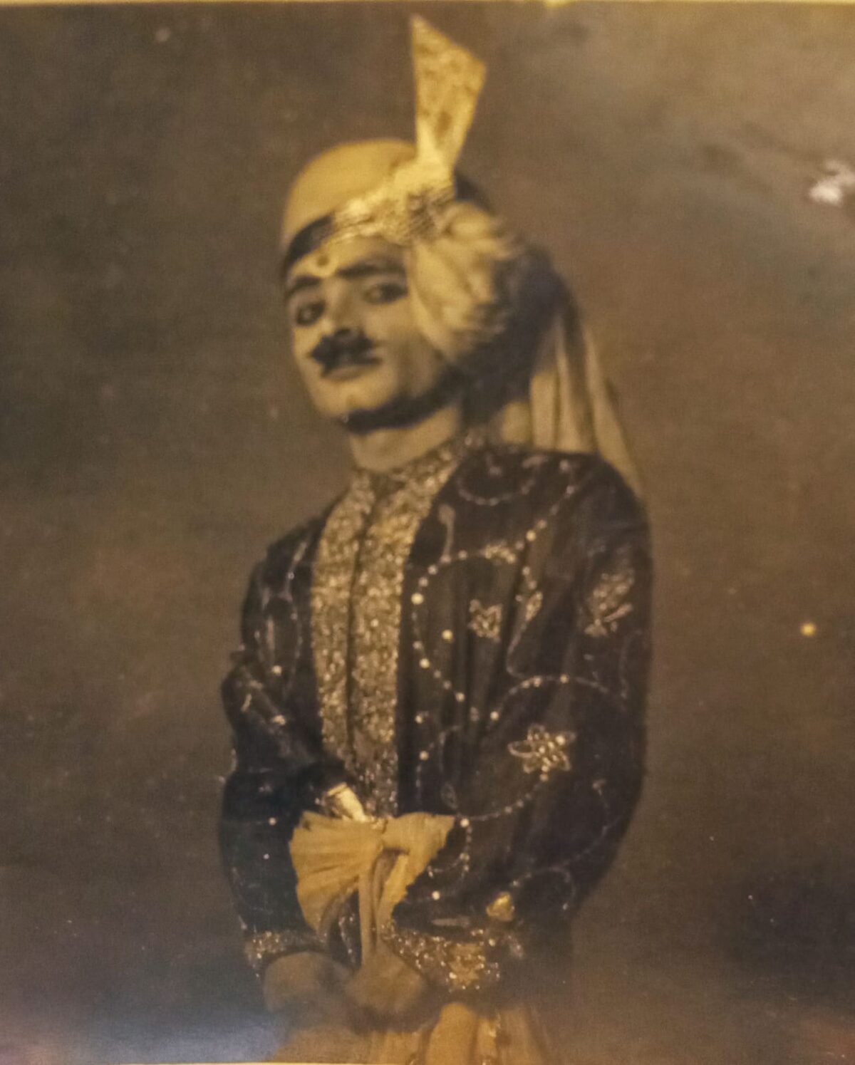 पचास के दशक के नाटक विषपान की दुर्लभ फ़ोटो