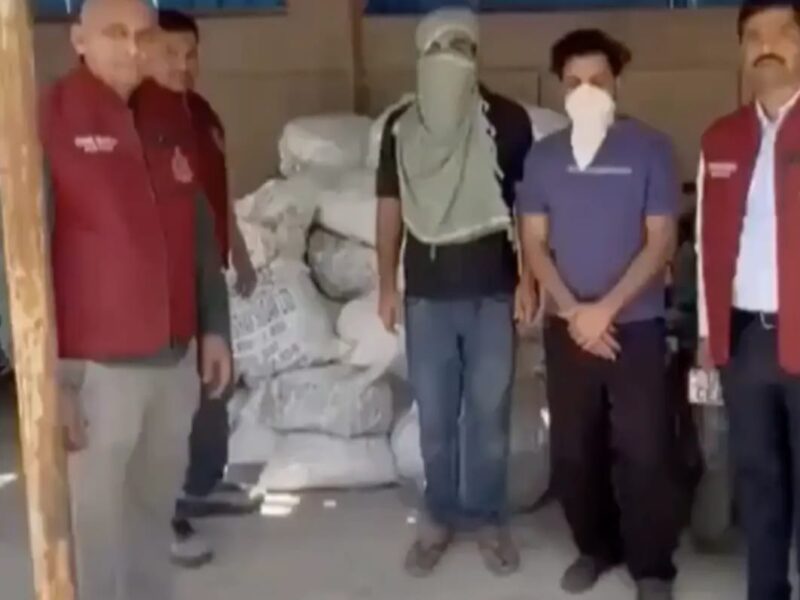 Fake cosmetic manufacturing factory