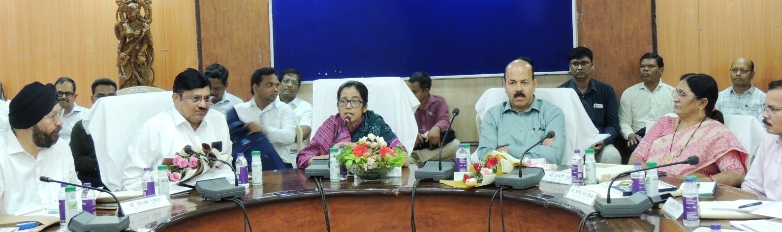 Smt. Shehla Nigar