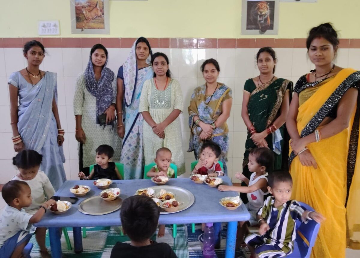 Unique attempt to share happiness