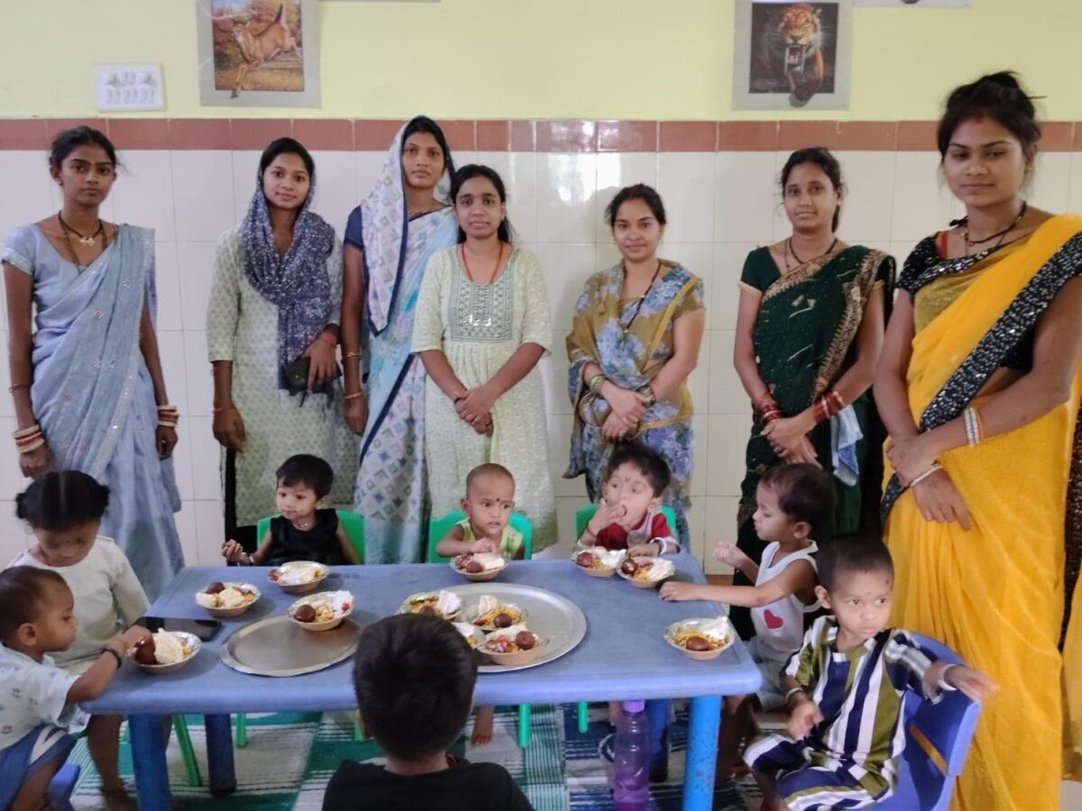 Unique attempt to share happiness