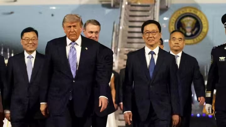 Donald Trump arrives in China