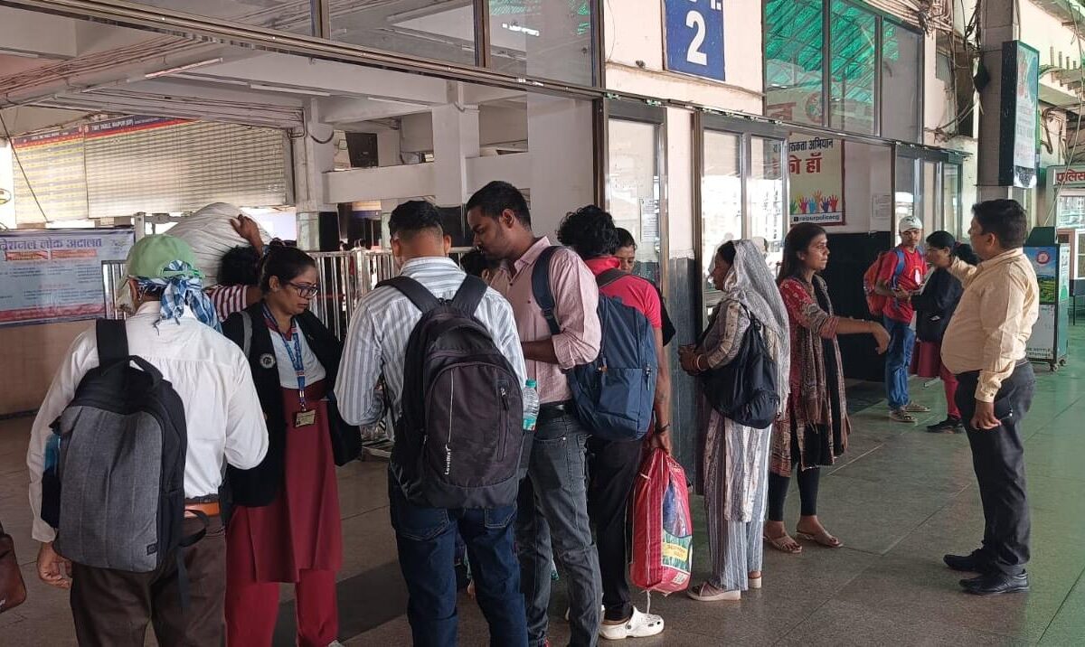 Fortification ticket checking at Raipur station