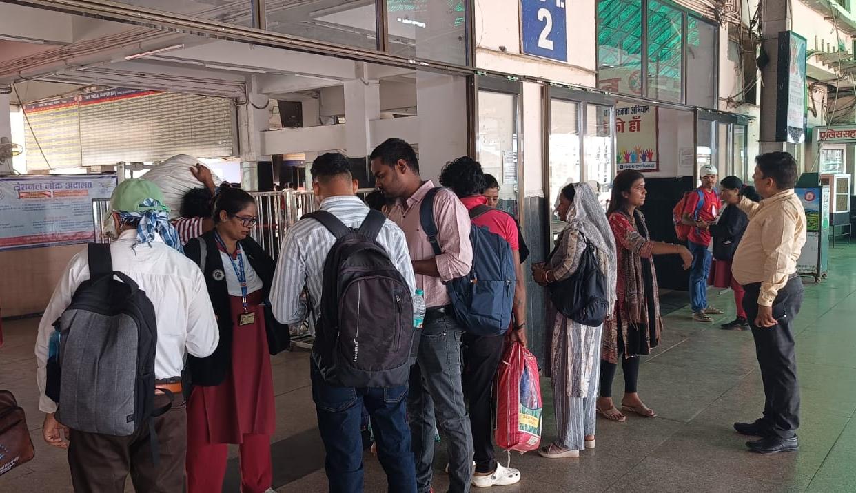 Fortification ticket checking at Raipur station