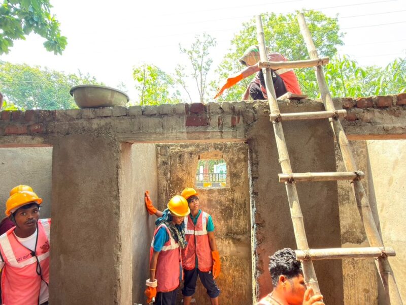 Naxal Rehabilitation: Hands that once held guns will now build homes for the poor! Lives of surrendered youths in Sukma are transforming... over 280 youths have found employment.