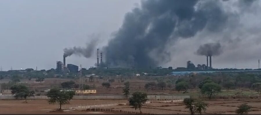 Blast at Mivan Steel Plant: Massive Fire Erupts Following Explosion...! Plume of Smoke Visible for Several Kilometers... Watch VIDEO Here.