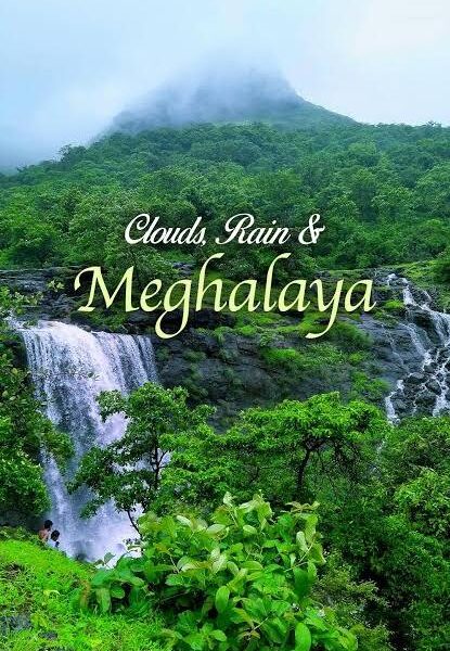 Monsoon Travel: 8 paradise-like places in India to visit during the monsoon! Clouds, waterfalls, and greenery will leave you spellbound.