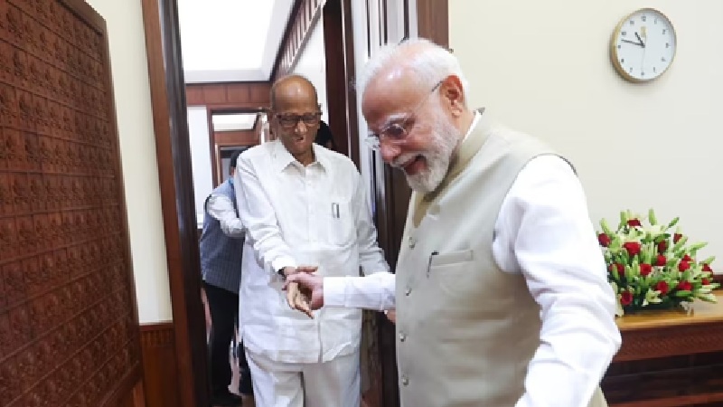 PM Modi Meeting: Sharad Pawar met PM Modi in Parliament...! He had supported the NEET protest just a day earlier... Speculation has intensified in political circles.