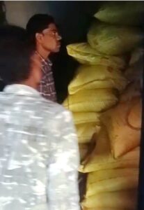 Fertilizer Black Marketing: Crackdown on fertilizer black marketing in Chhattisgarh! 275 bags of urea seized.