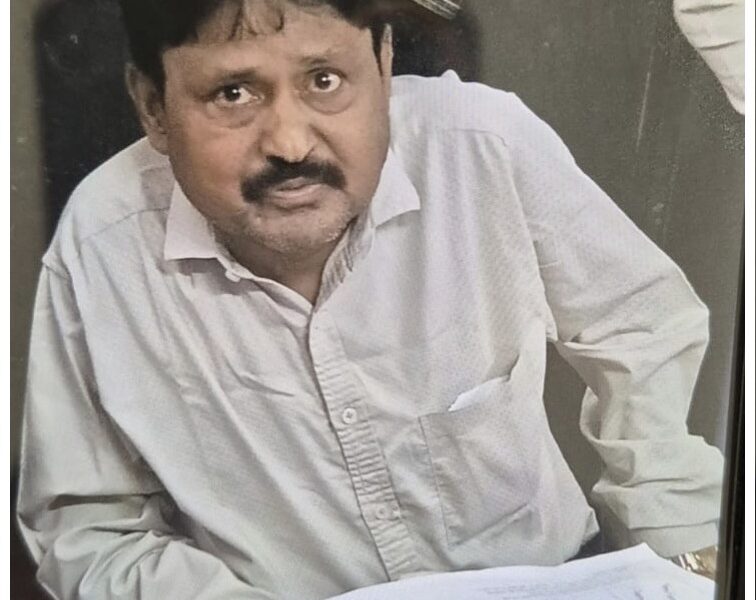PHE Bribery Case: Take a close look at this face... a PHE Department employee... demanded ₹10,000 to process a GPF withdrawal... caught red-handed by the ACB.
