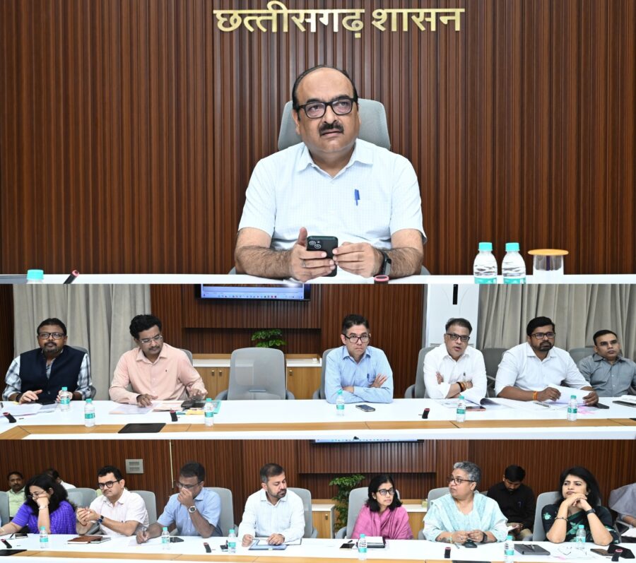 Chief Secretary holds high-level meeting... Strict instructions to all departments... Major focus on online services.