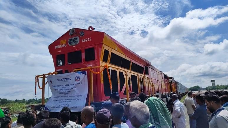 India-Nepal Trade: The first direct container freight train from India has reached Nepal...! A new chapter in cross-border trade has opened.