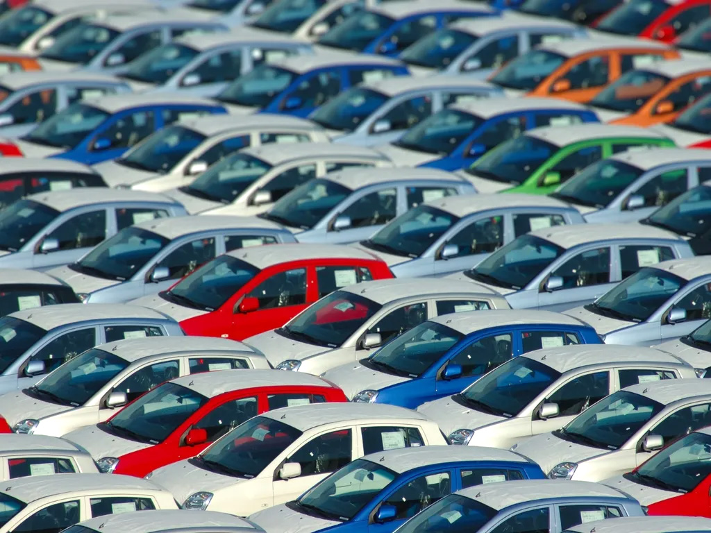 Jaguar Land Rover: Luxury vehicles like Jaguar and Land Rover to become cheaper...! Import duty on cars arriving from Britain to be just 10 percent.