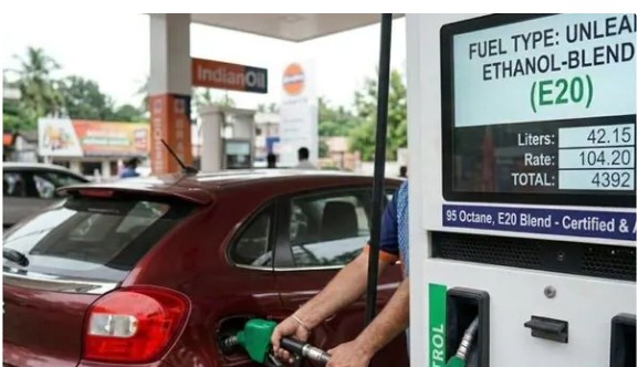 Ethanol-Blended Petrol: New controversy over E20 petrol...! Risk of vehicle breakdowns during rains...? Petrol pump owners express concern.