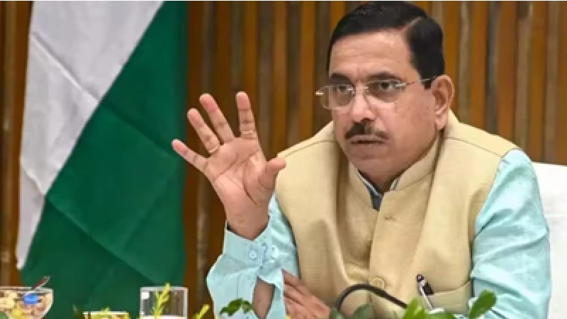 Education Minister: Big Breaking...! Pralhad Joshi gets additional charge of the Ministry of Education.