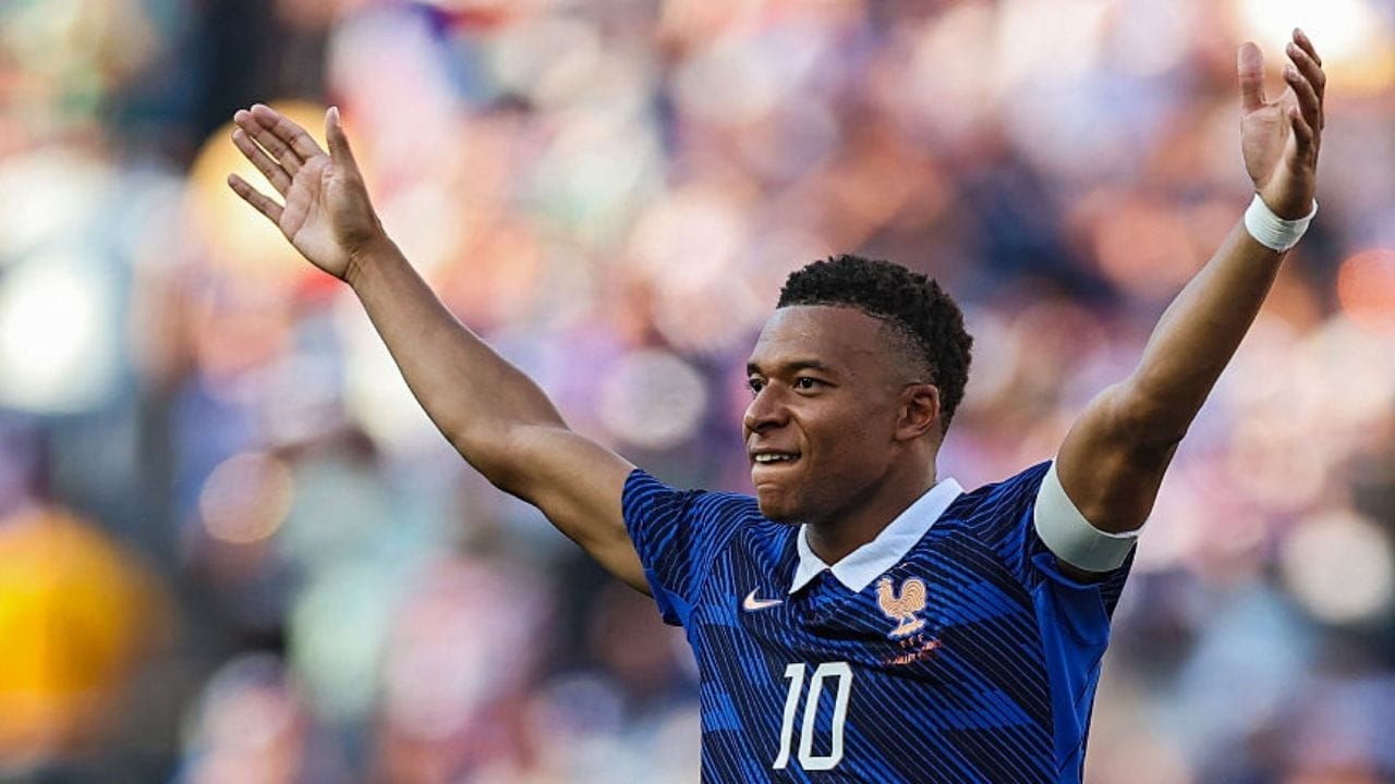 World Cup Final: Mbappé overtakes Messi in the race for the Golden Boot...! All eyes on the final.