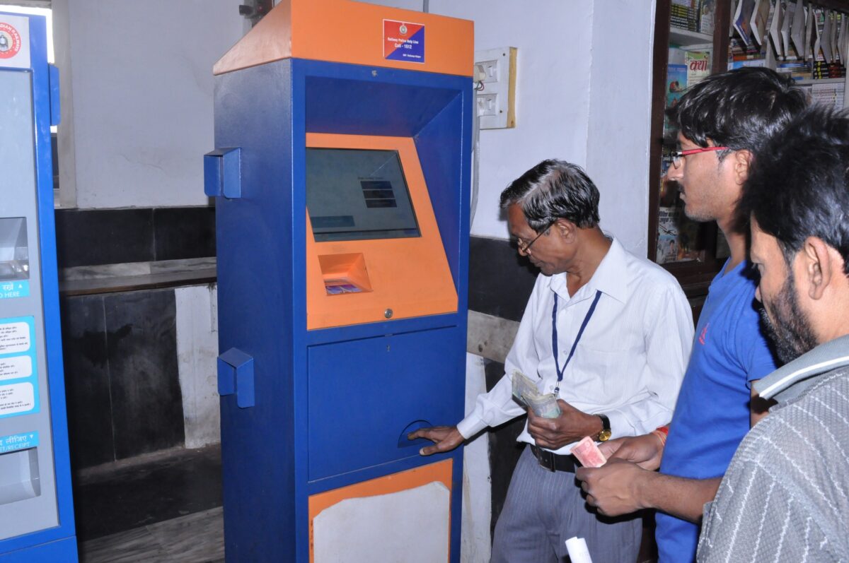 SECR Digital Ticketing: A major digital transformation by the Railways! Get tickets in minutes via UPI-QR and the RailOne App—discover the new features.