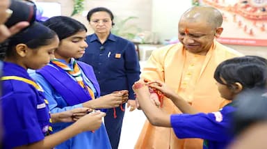 Raksha Bandhan: Yogi government's big gift to daughters...! 50,000 female students to receive free scooters.