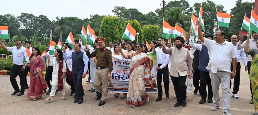 IGKV Independence Day 2026: Vice-Chancellor Dr. Chandel Hoists the Tricolour...! Shares the Mantra of Self-Reliance in Agriculture.