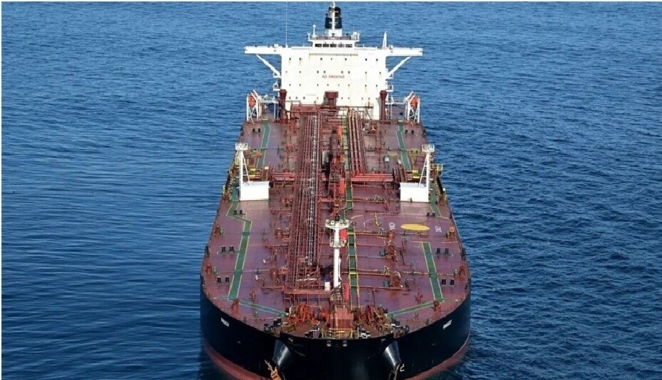 US-Iran Tension: America’s ‘Economic D-Day’ for Iran...! Now a threat to halt oil supplies; China also caught in the crossfire.